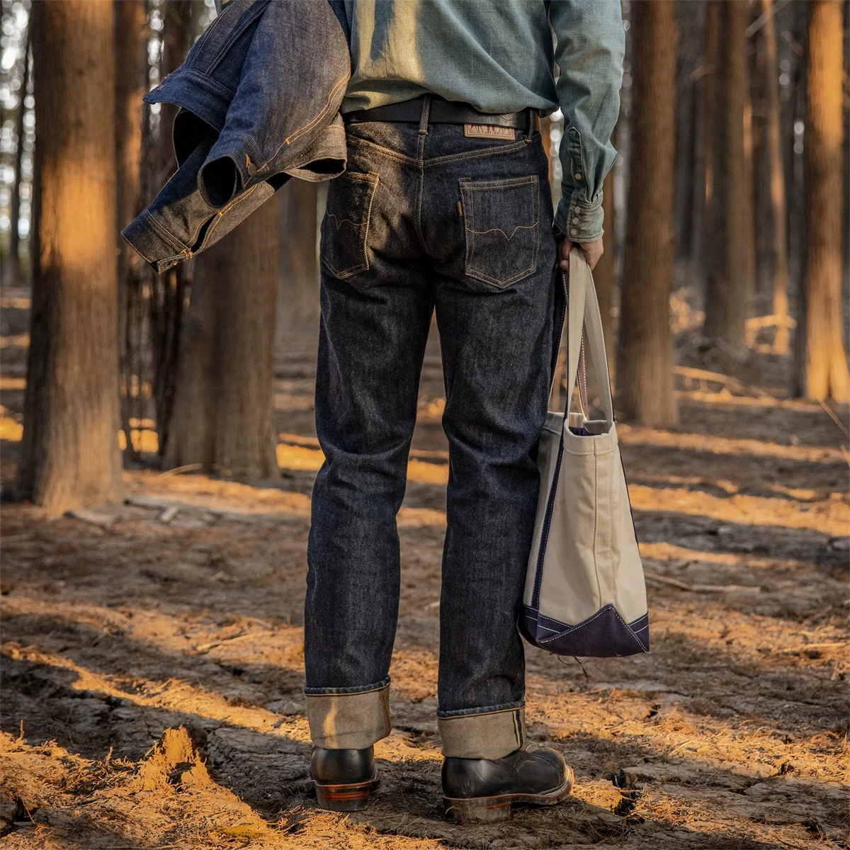 Red Tornado NOIR 21oz Selvedge - Levis Jeans 501 recension och pris