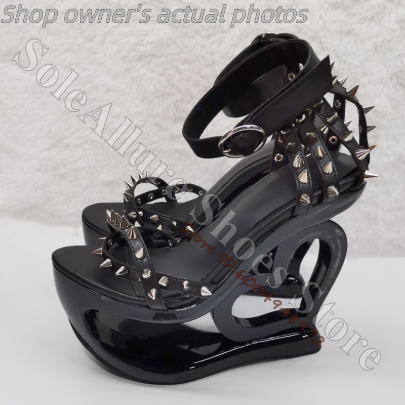 Hot Pink Spike Stud Caged Hear - Casual Sandal Leather recension och pris
